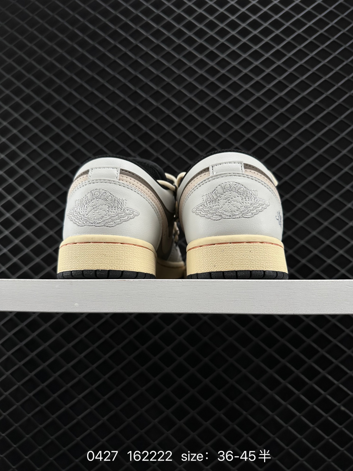 Nike Wmns Air Jordan 1 Low GS